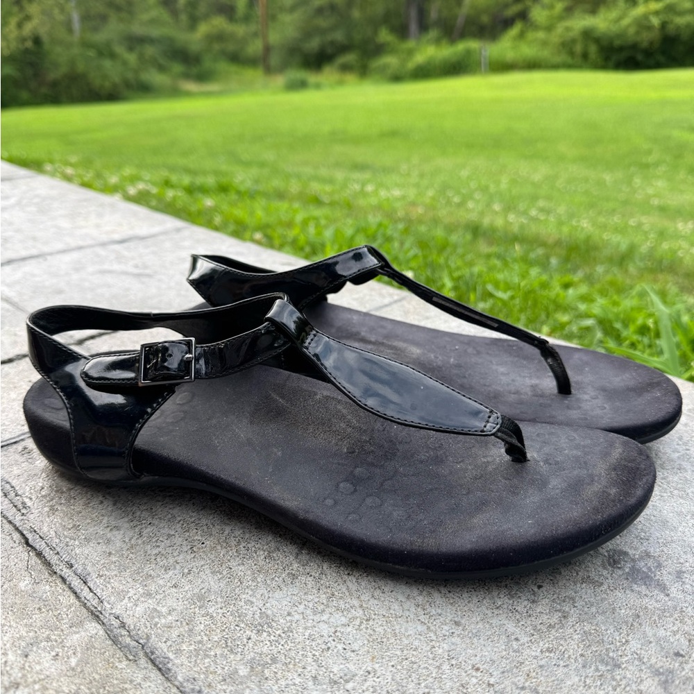 Vionic Black Patent T-Strap Sandals
